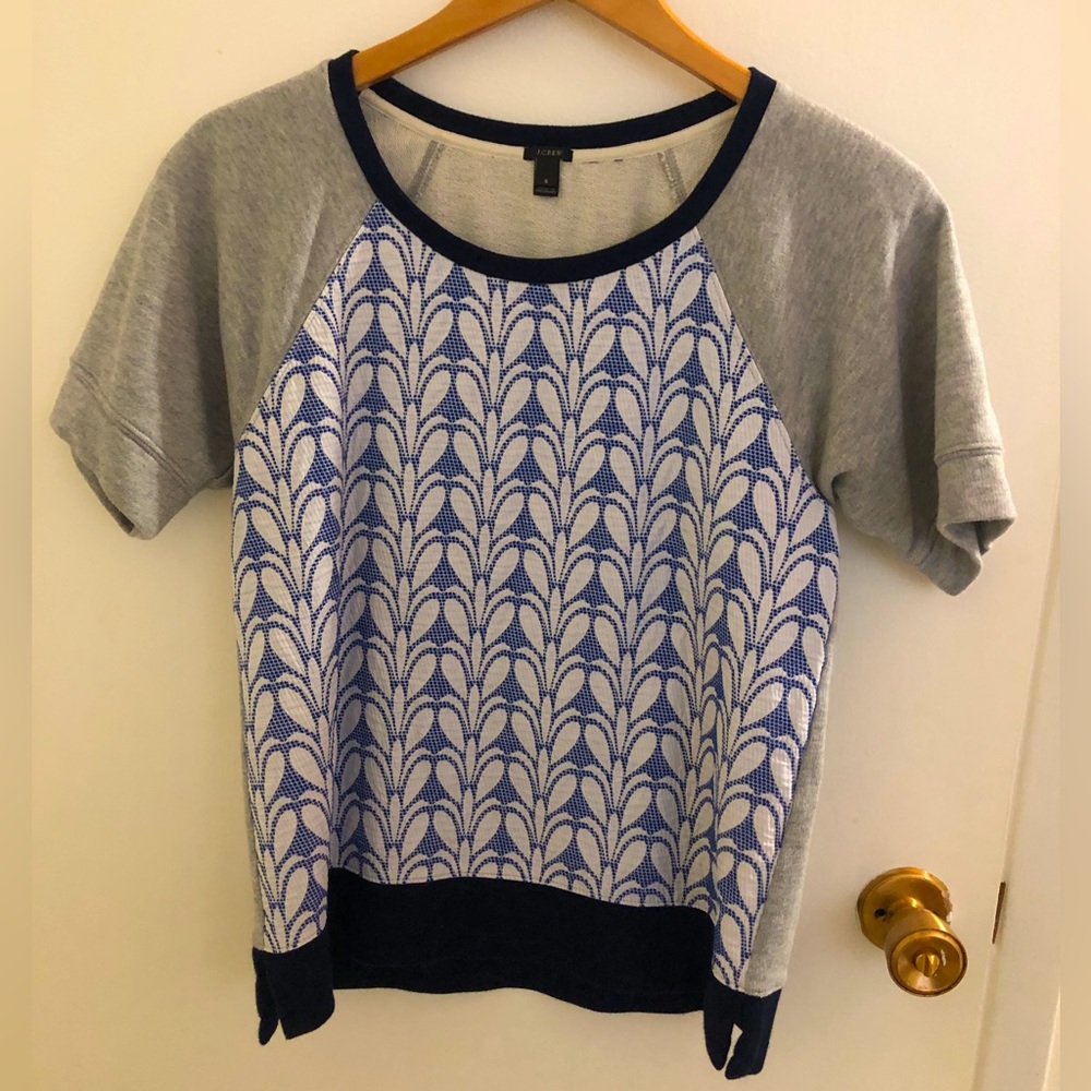 JCrew short sleeve sweatshirt perfect for summer and casual work days EUC